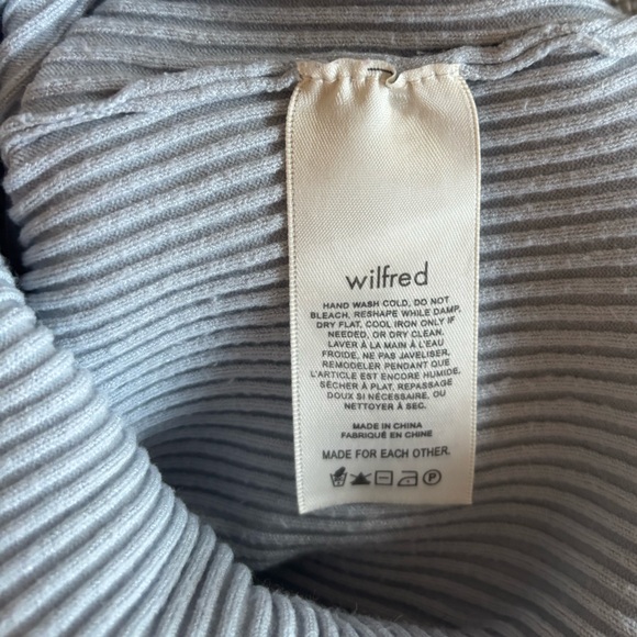 Aritzia Wilfred Light Blue Knit Short Sleeve Wrap Tie Top - Picture 5 of 6